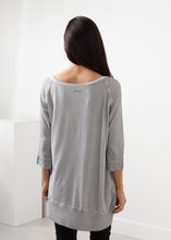 Load image into Gallery viewer, Berry Top