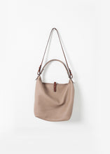 Load image into Gallery viewer, Pretty Grooming Bag