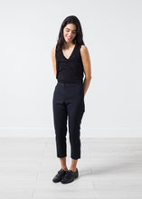 Load image into Gallery viewer, Wool Cropped Pant in Navy
