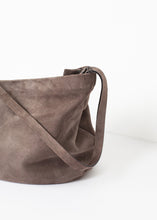 Load image into Gallery viewer, Fantasma Bag in Mud
